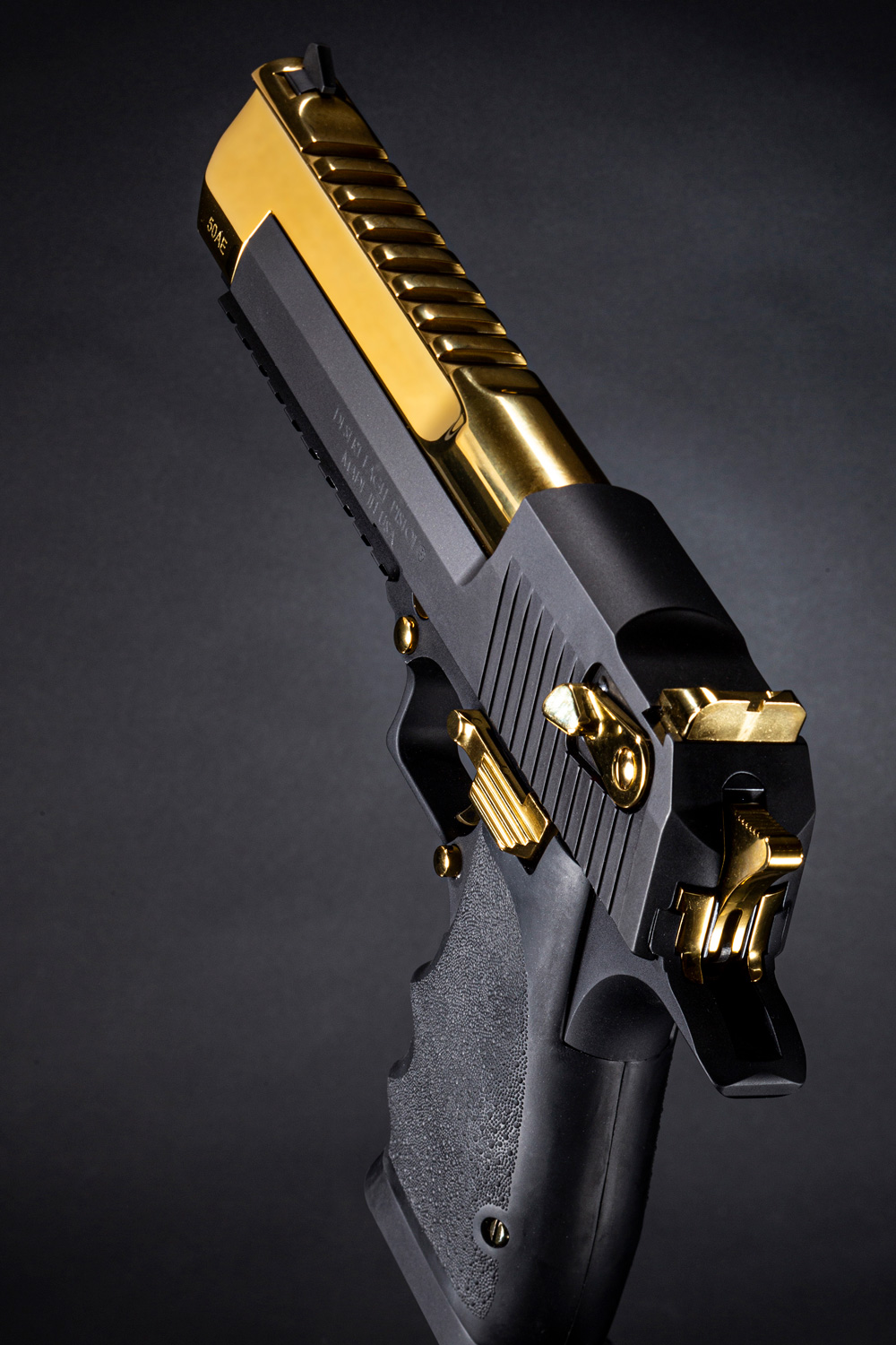 Black And Titanium Gold Desert Eagle La Pistola Da Collezione Nero Oro