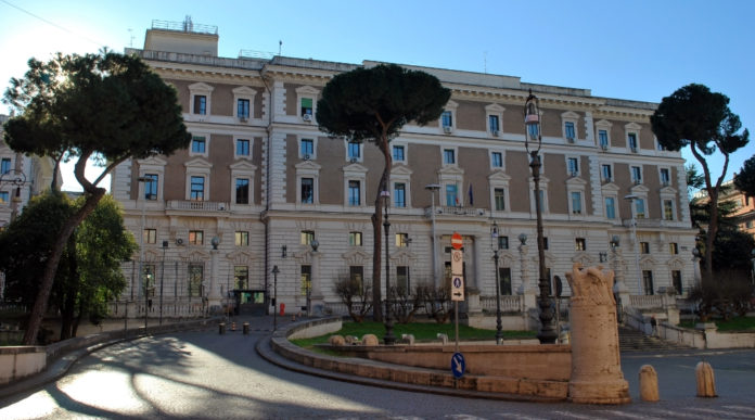 Scadenza del porto d’armi: palazzo del Viminale, sede del ministero dell'Interno, in Roma