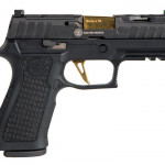 vista da destra, la pistola compatta Sig Custom Spectre P320 XCarry Series
