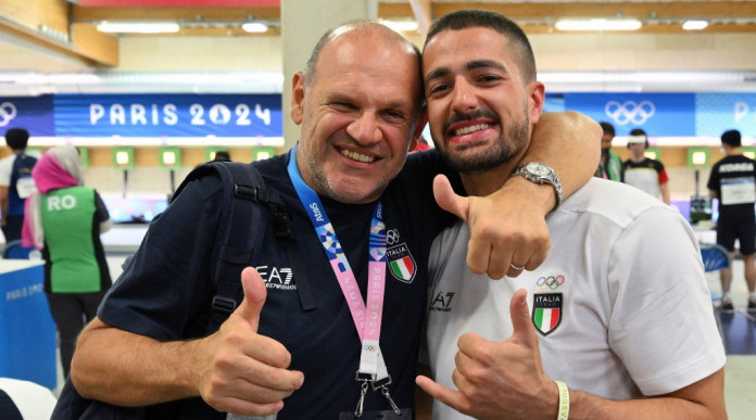 Paolo Monna in finale come tiratore dell’anno - Paolo Monna con Roberto Di Donna