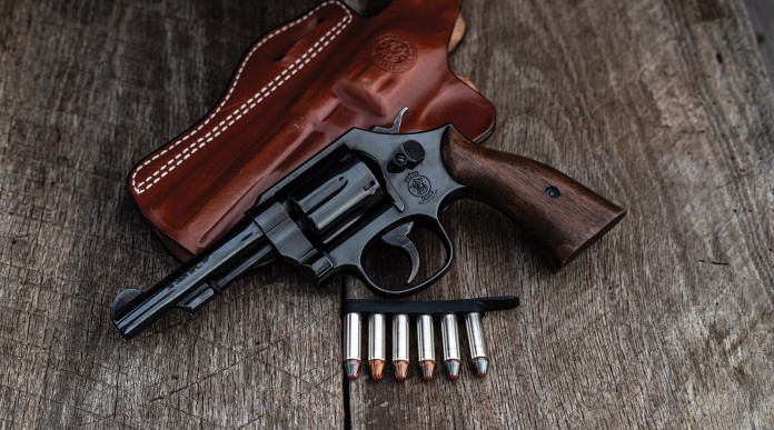 Tre revolver Smith & Wesson nella serie Classic No Lock