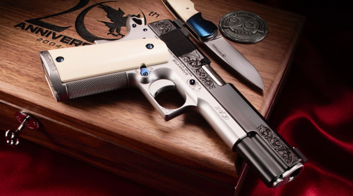 20th Anniversary: una pistola da collezione per la Nighthawk Custom