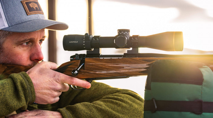 Weatherby introduce la carabina Marx V Deluxe Varmintmaster